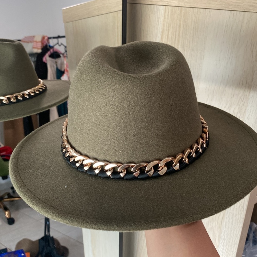 Green hat - Picture 2 of 3